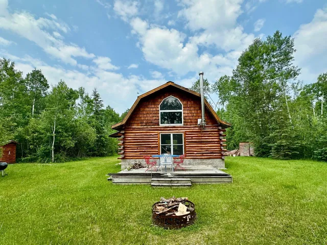 $259,900 | 3274 County Road 1, Baudette, MN 56623