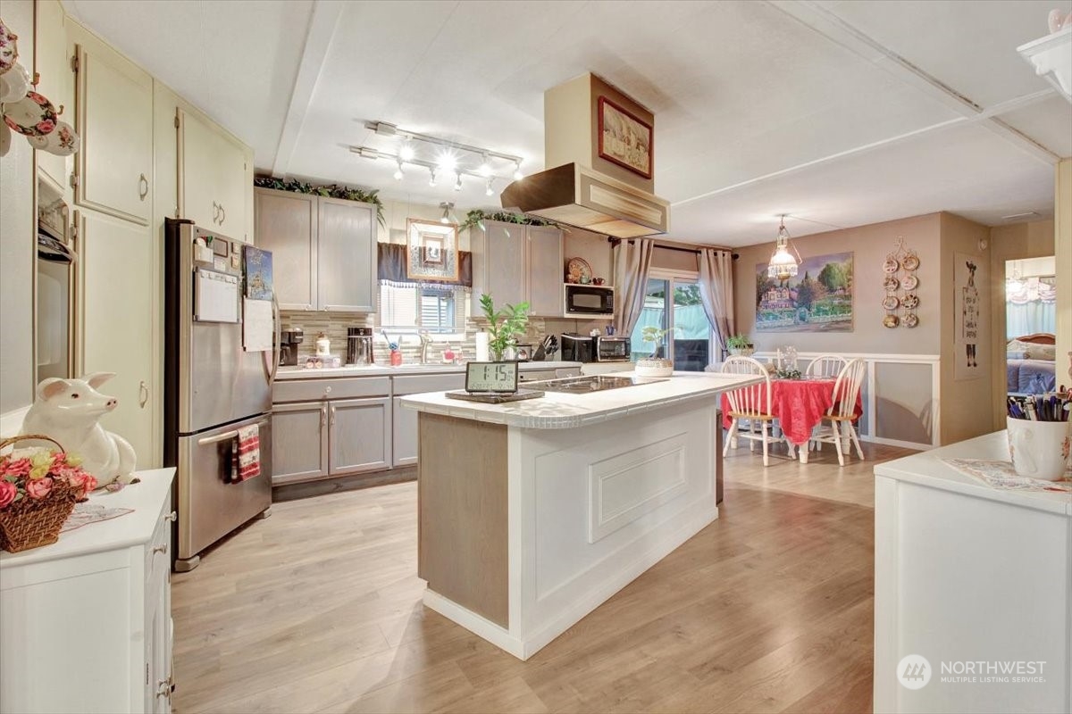 1121 244th Street Southwest, Unit 13 Bothell, WA 98021 - Photo 12 of 39 Gallery Image 12