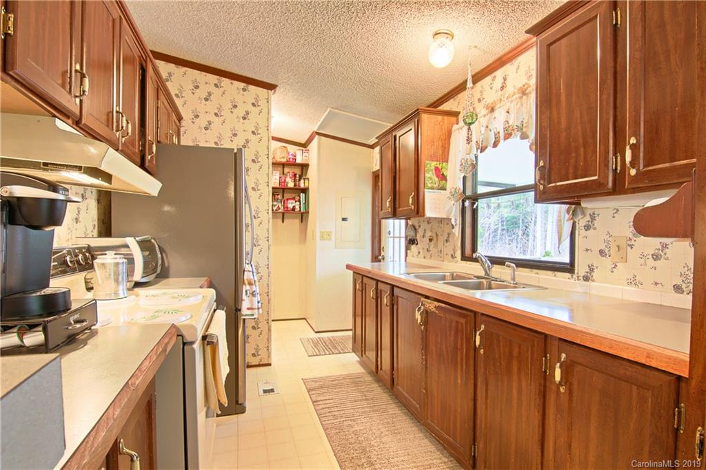 1049 Sharon Ridge Road Fairview, NC 28730 - Photo 11 of 26 Gallery Image 11