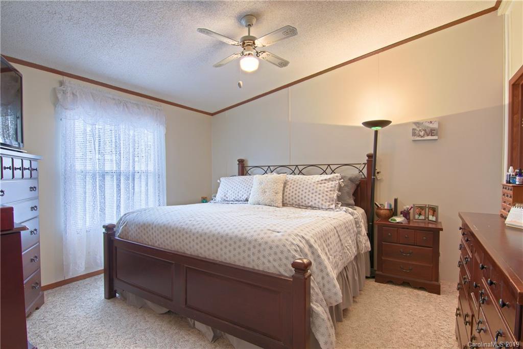 1049 Sharon Ridge Road Fairview, NC 28730 - Photo 17 of 26 Gallery Image 17