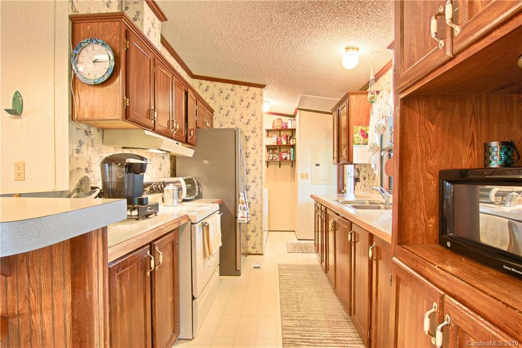 1049 Sharon Ridge Road Fairview, NC 28730 - Photo 10 of 26 Gallery Image 10