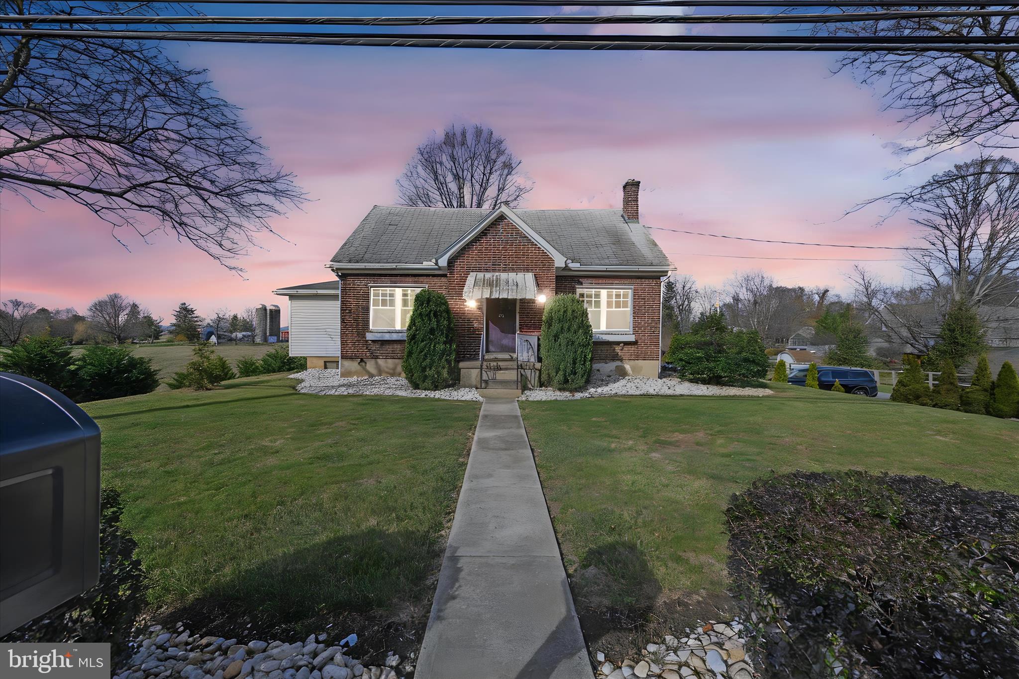 401 Park Road Fleetwood, PA 19522 - Photo 6 of 47 a front view of a house with a yard