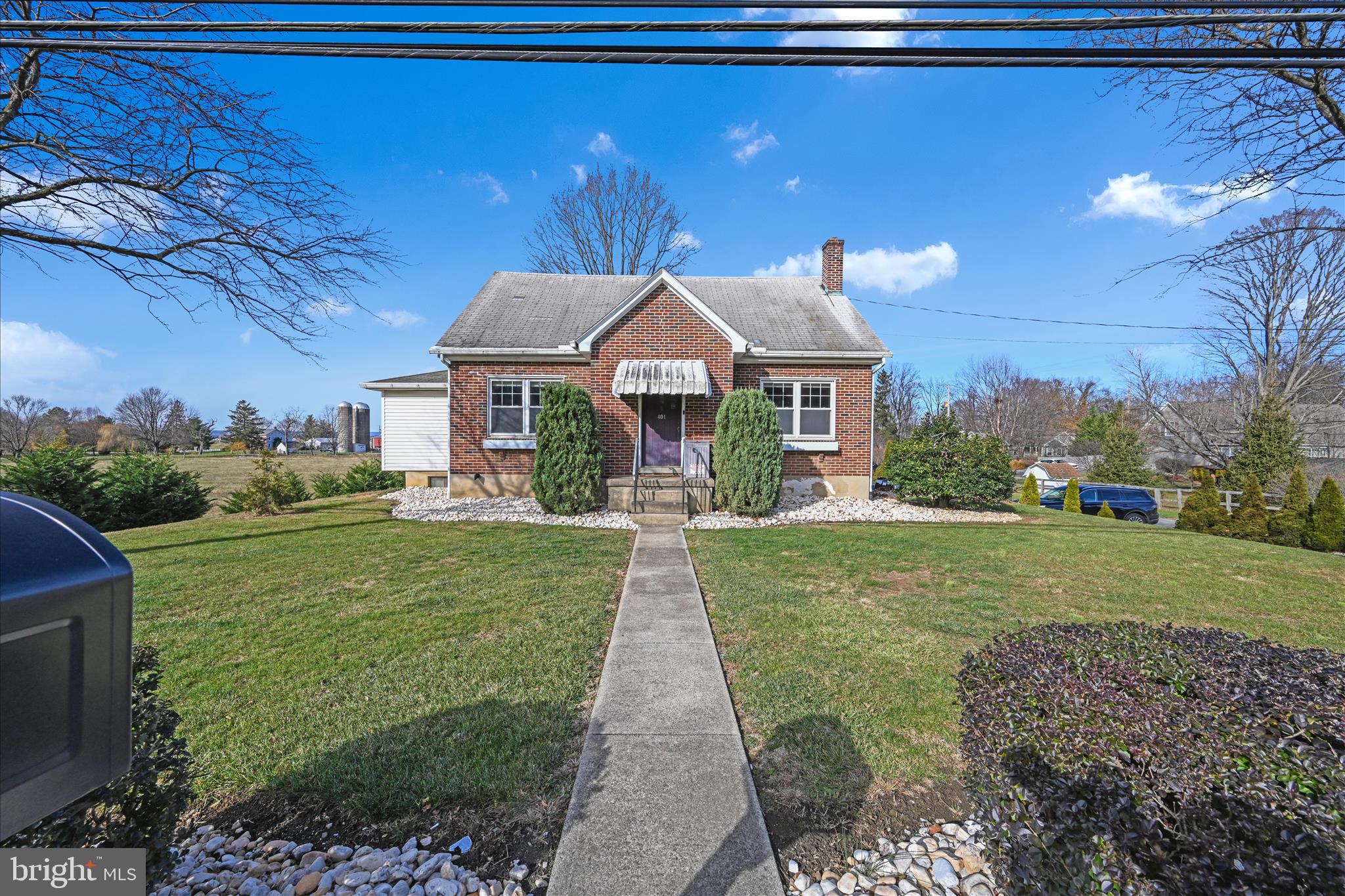 401 Park Road Fleetwood, PA 19522 - Photo 7 of 47 a front view of a house with a yard