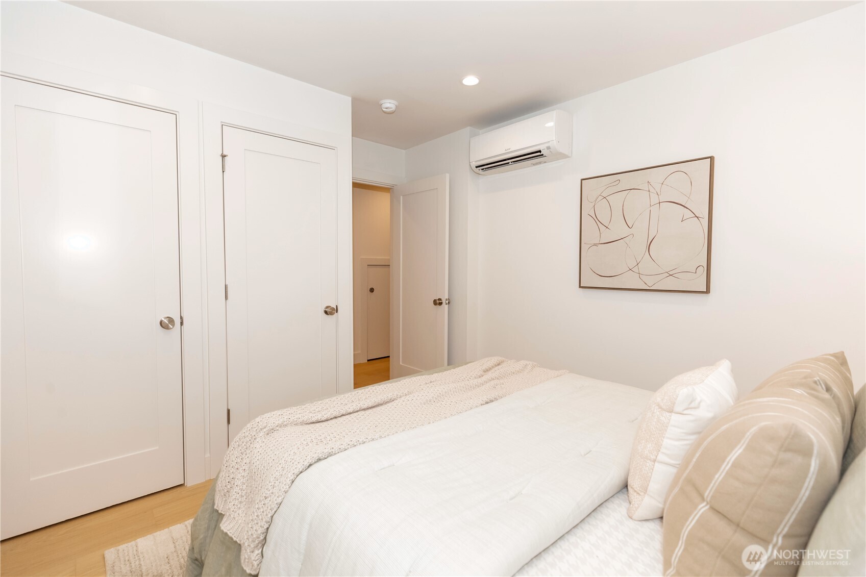 1530 25th Avenue, Unit B Seattle, WA 98122 - Photo 14 of 19