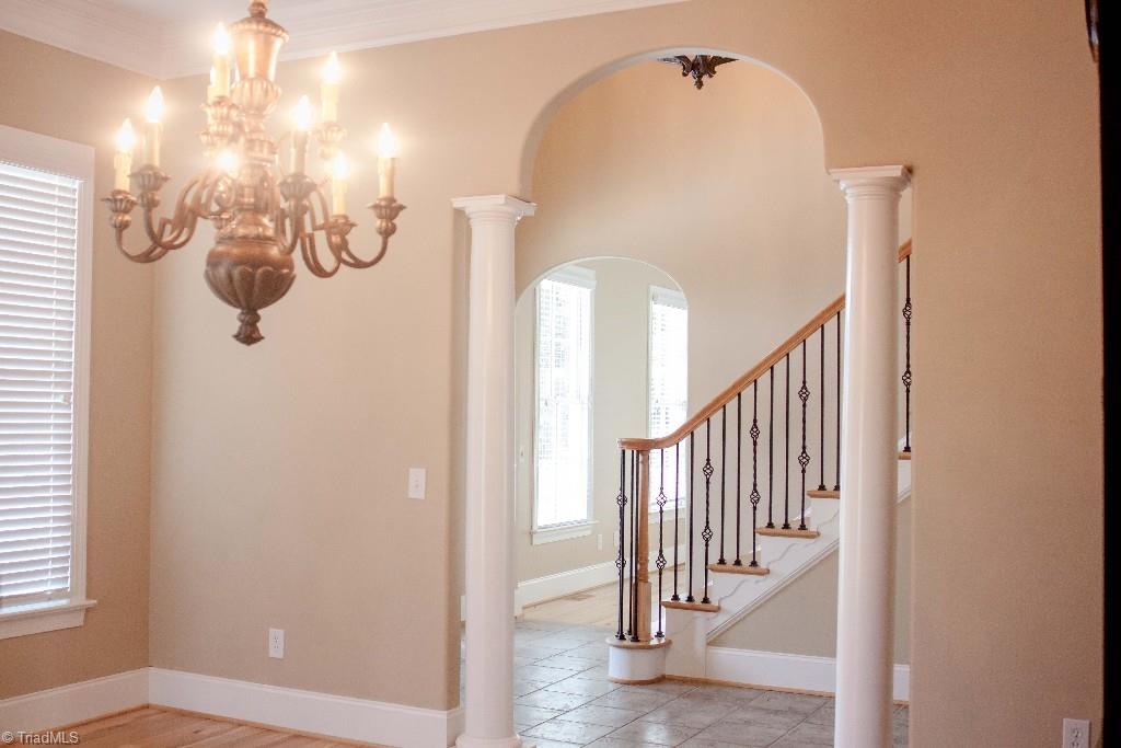 4801 Fox Chase Road Greensboro, NC 27410 - Photo 4 of 30 Dining Room architectural detail.