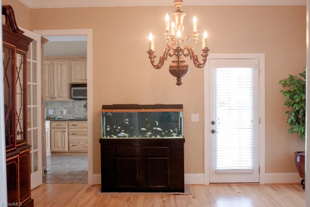 4801 Fox Chase Road Greensboro, NC 27410 - Photo 5 of 30 Dining Room