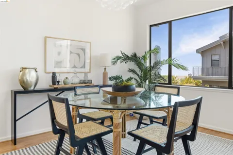 $1,098,000 | 3 Windward Hill, Oakland, CA 94618