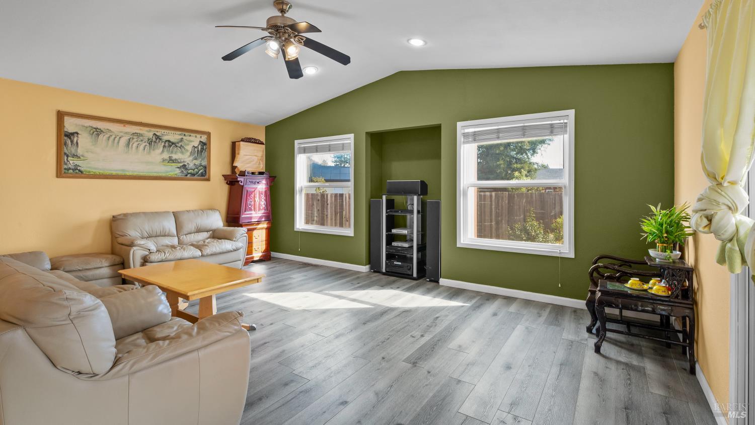 5036 Algiers Avenue Santa Rosa, CA 95409 - Photo 11 of 34 a living room with furniture and a window