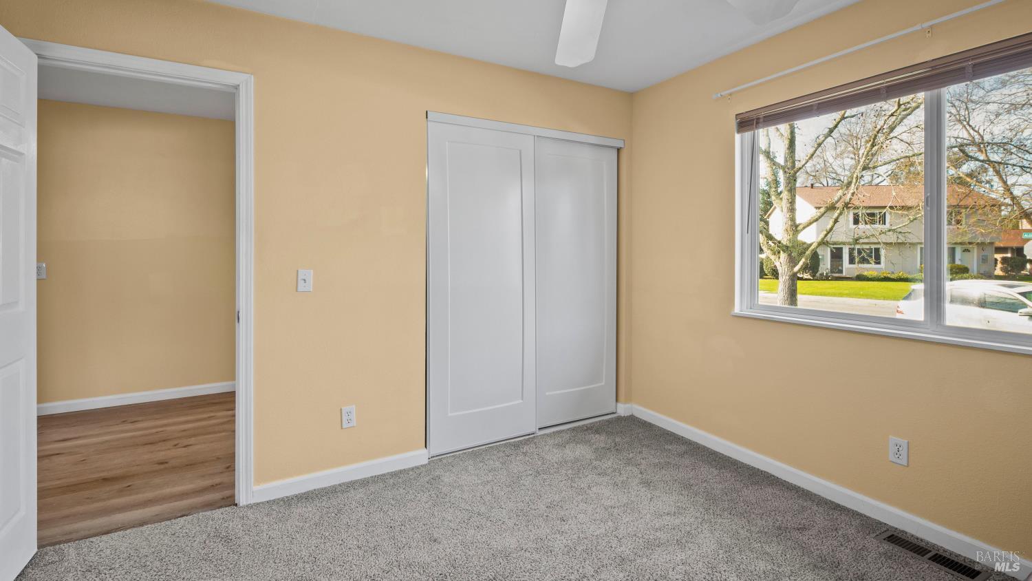 5036 Algiers Avenue Santa Rosa, CA 95409 - Photo 19 of 34 an empty room with windows