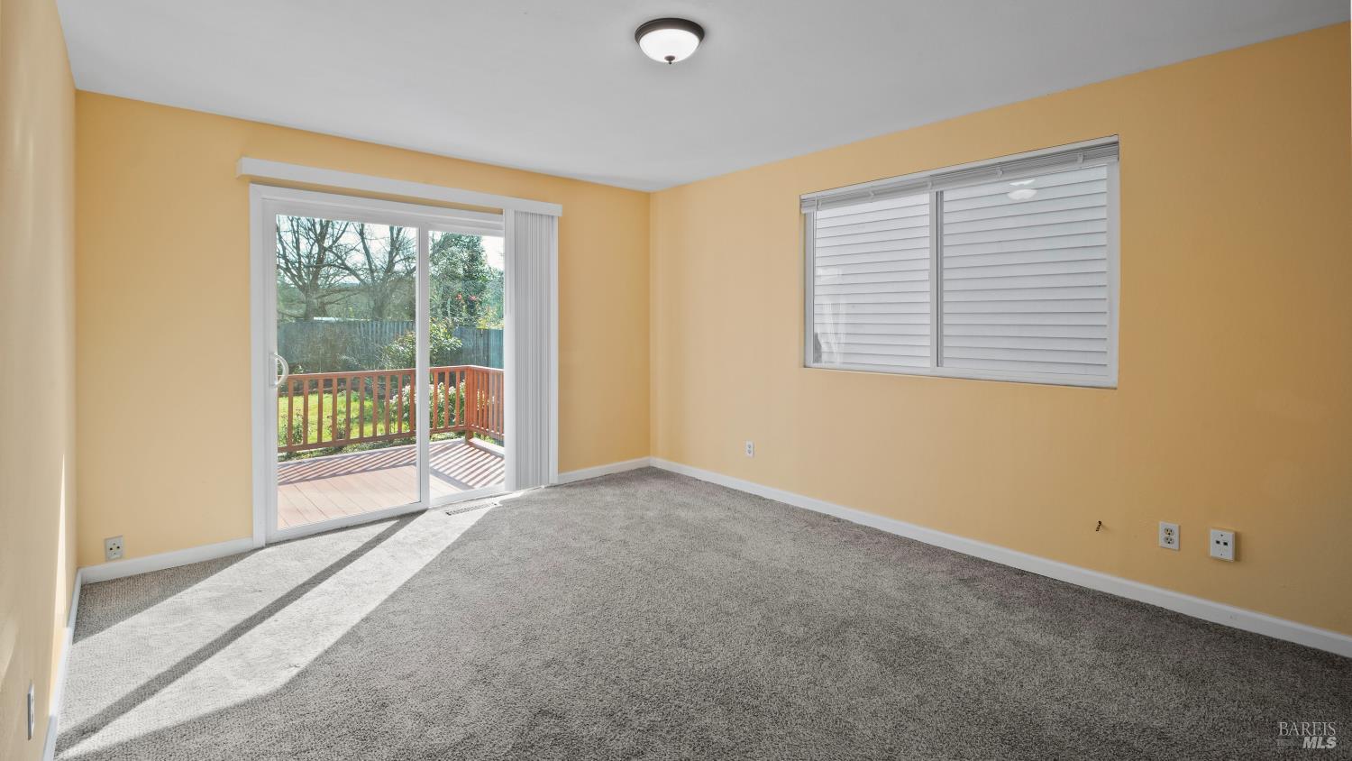 5036 Algiers Avenue Santa Rosa, CA 95409 - Photo 21 of 34 a view of an empty room with a window