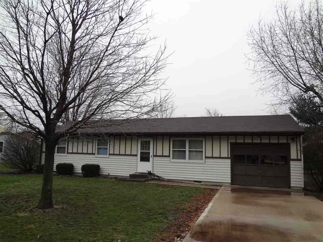 823 West 18th Street Rochester, IN 46975 - Photo 1 of 9