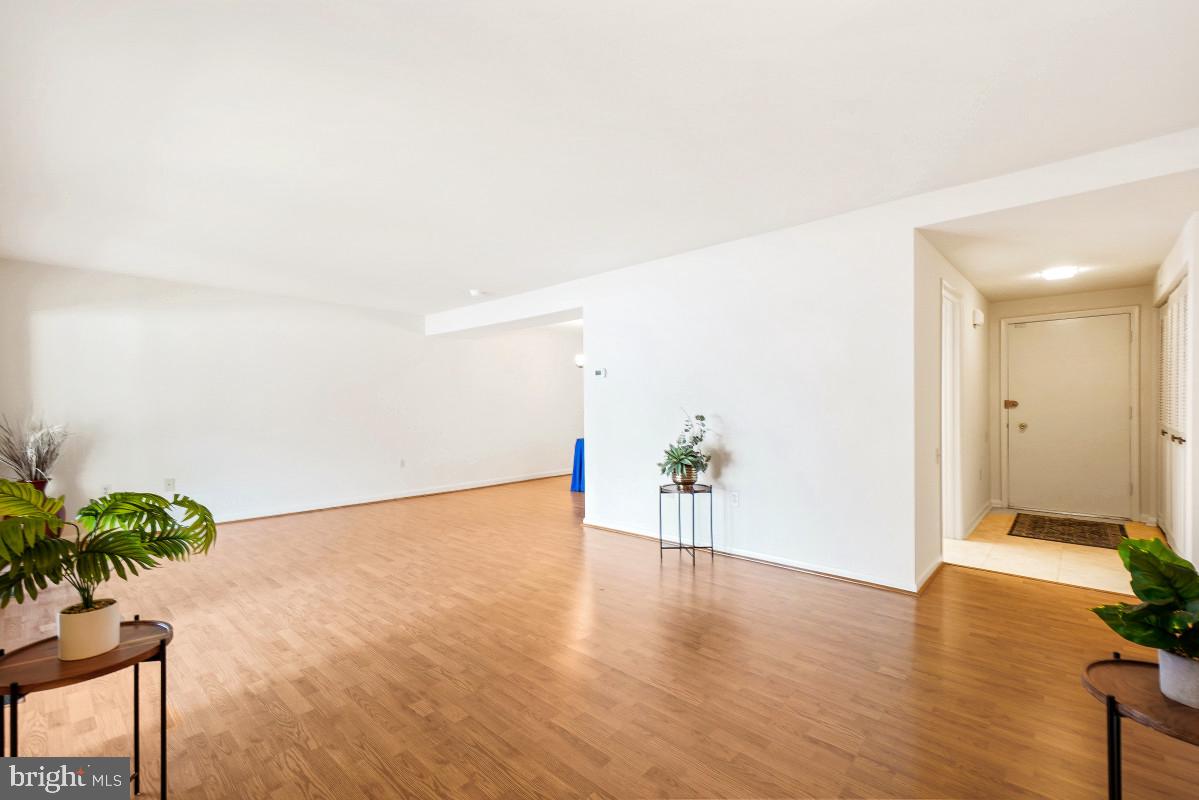 3346 Chiswick Court, Unit 581B Silver Spring, MD 20906 - Photo 20 of 49 Living Room