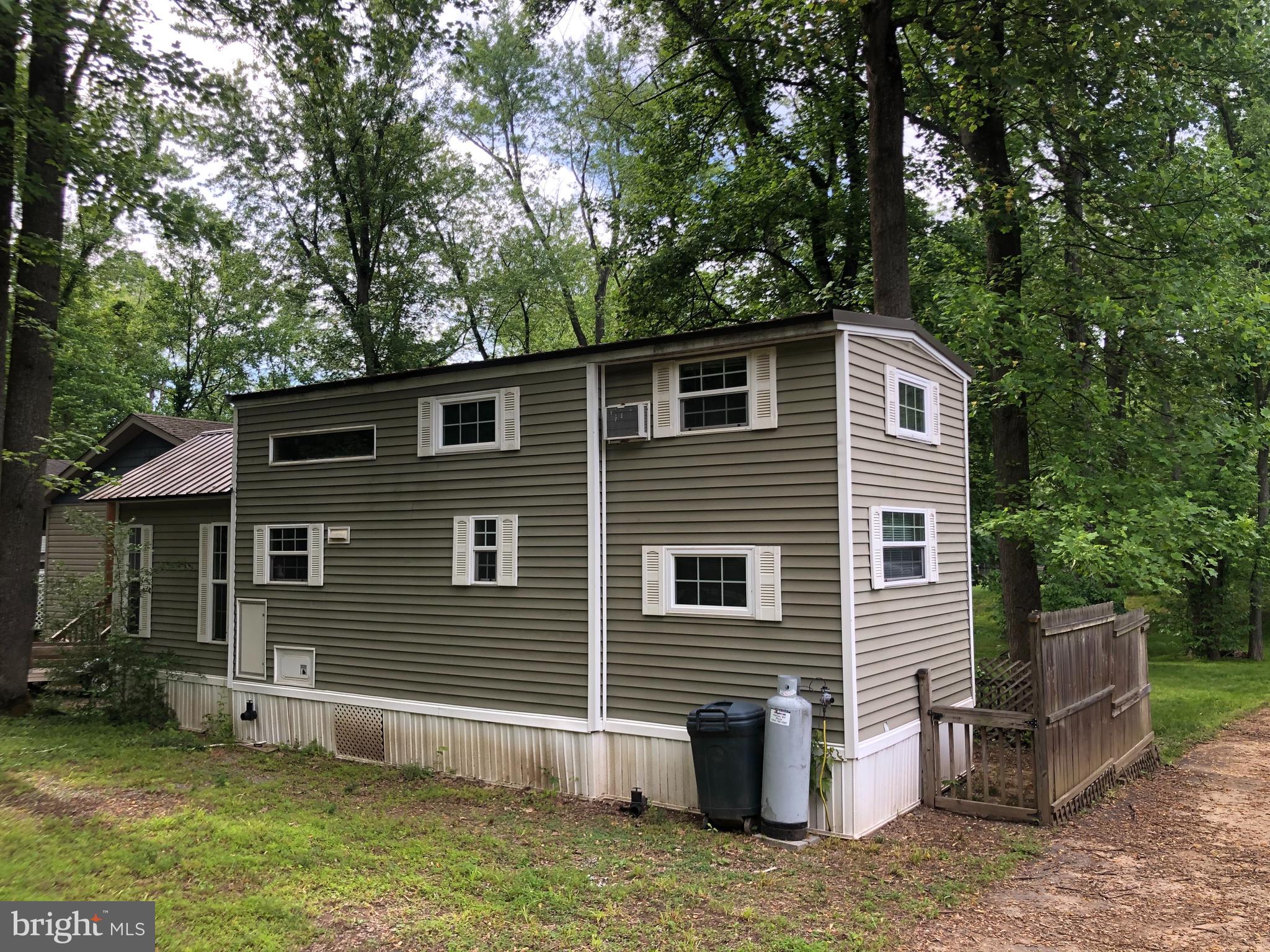 139 Block Boo Boo Boulevard Falling Waters, WV 25419 - Photo 4 of 25