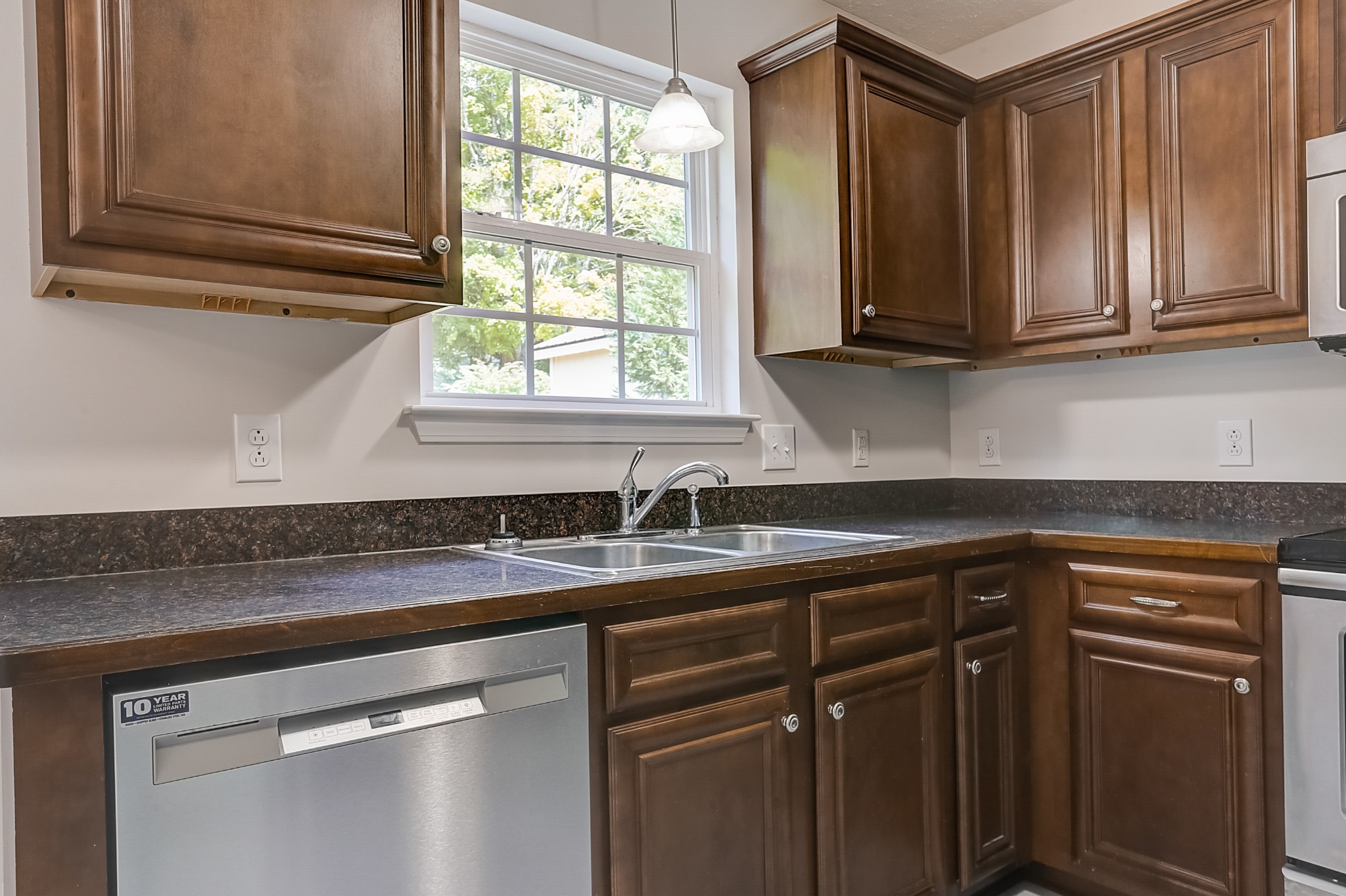 216 Dimaggio Drive Springfield, TN 37172 - Photo 12 of 50 Gallery Image 12