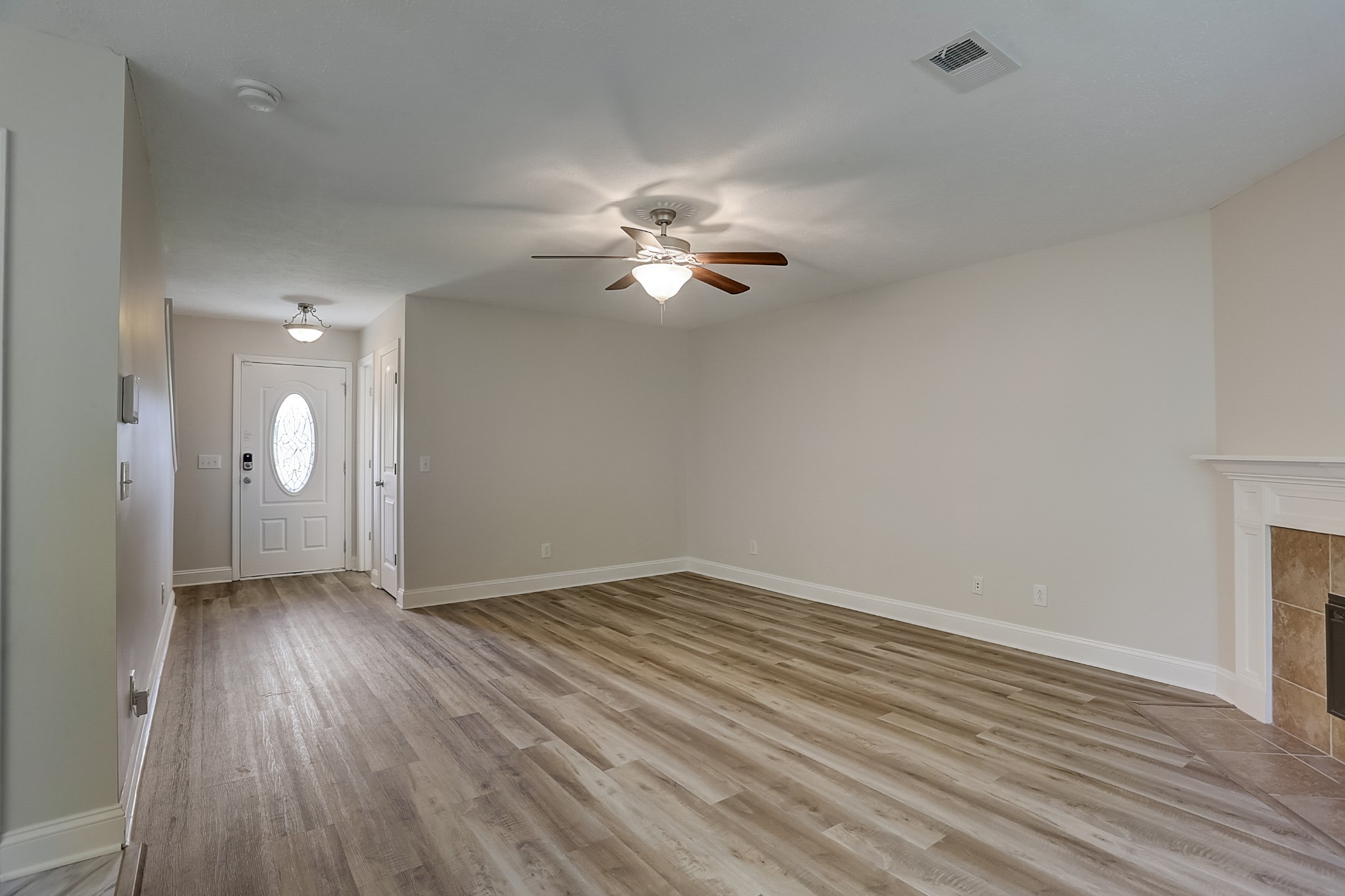 216 Dimaggio Drive Springfield, TN 37172 - Photo 4 of 50 Gallery Image 4