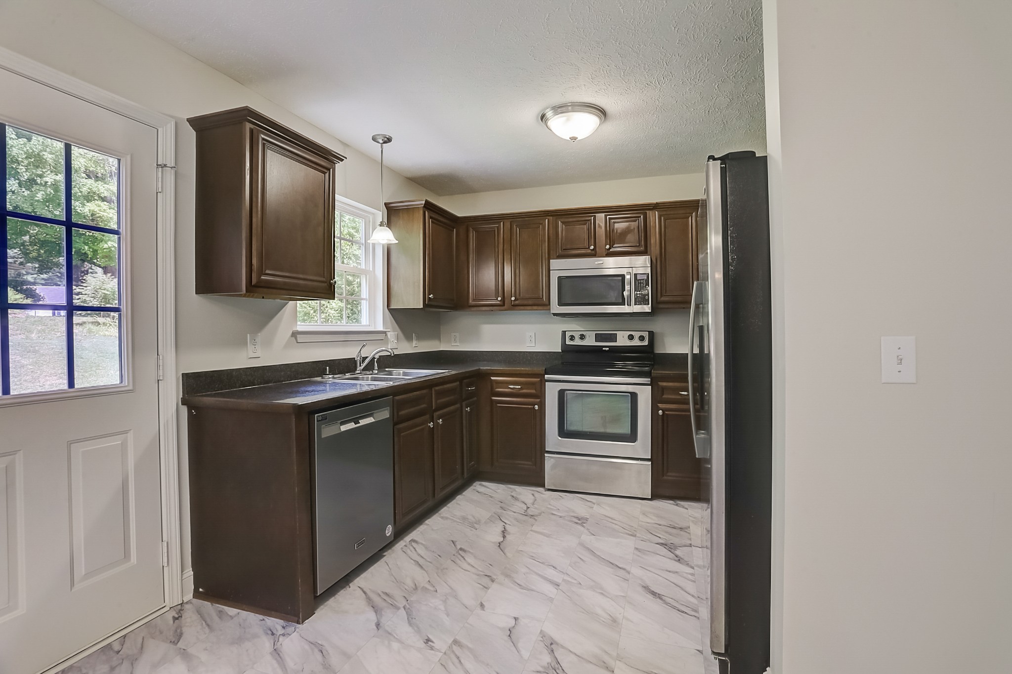 216 Dimaggio Drive Springfield, TN 37172 - Photo 10 of 50 Gallery Image 10