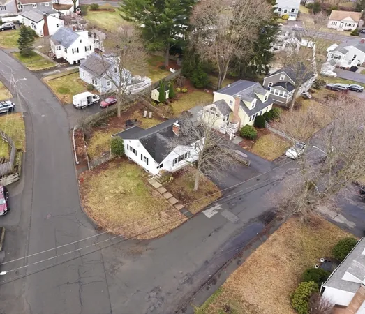 $655,000 | 9 Pinewood Avenue, Beverly, MA 01915