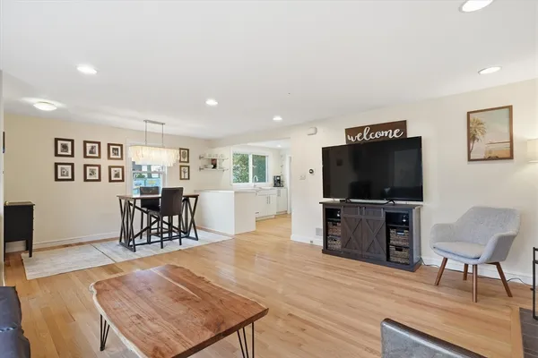 $655,000 | 9 Pinewood Avenue, Beverly, MA 01915