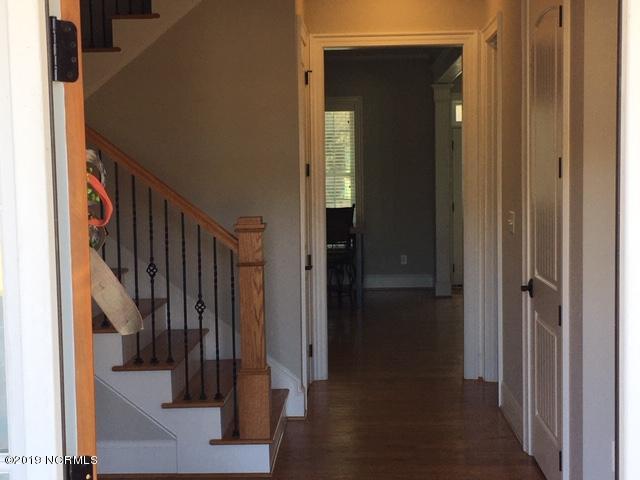 675 Shadetree Road Benson, NC 27504 - Photo 8 of 29 FOYER