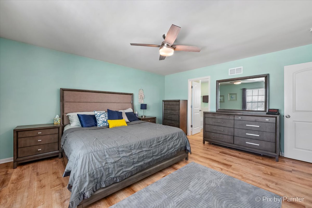 250 Water Lily Lane Elgin, IL 60124 - Photo 16 of 51