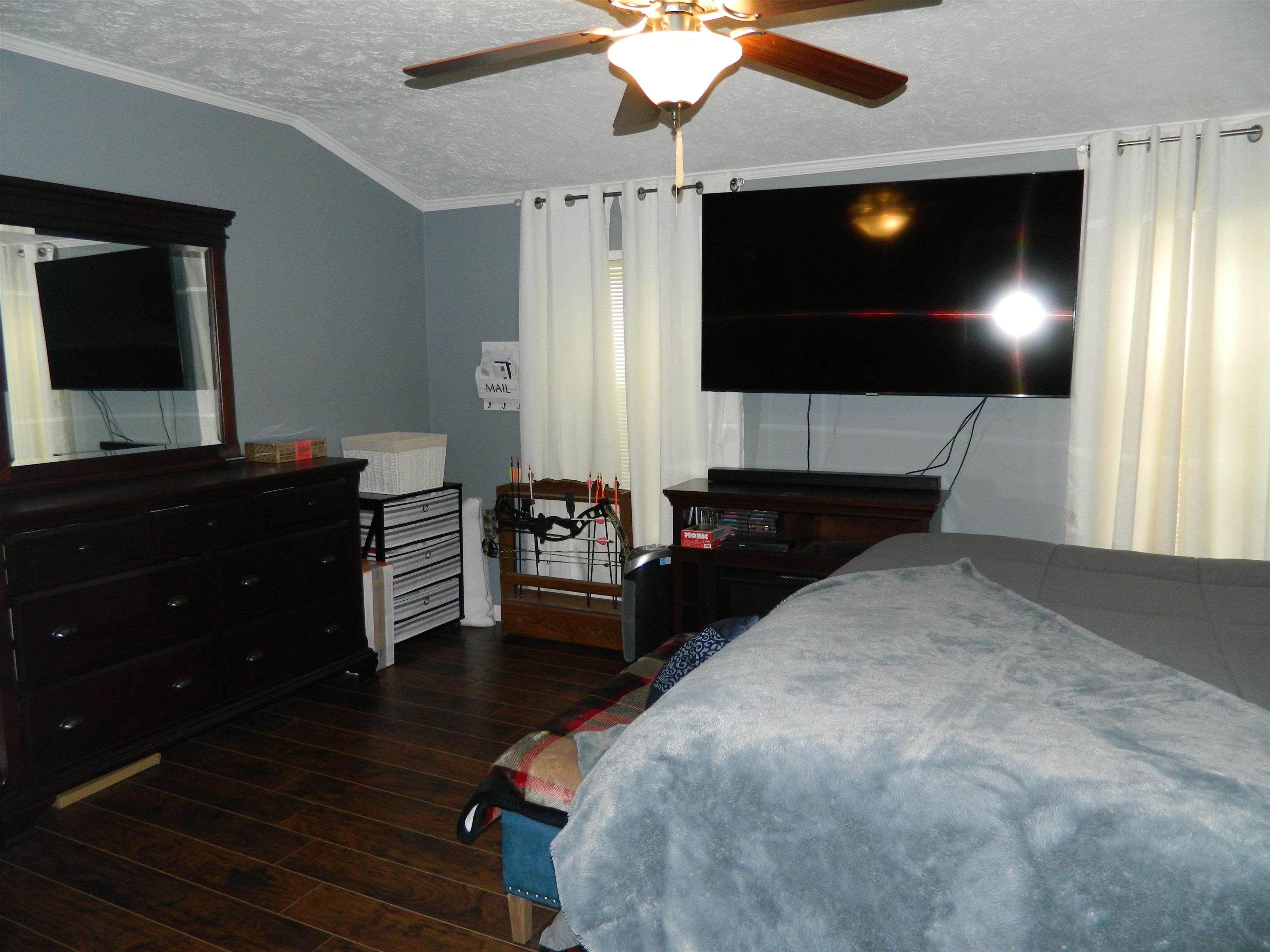 4554 Lincoln Road Standish, MI 48658 - Photo 12 of 32 1896971-11.JPG