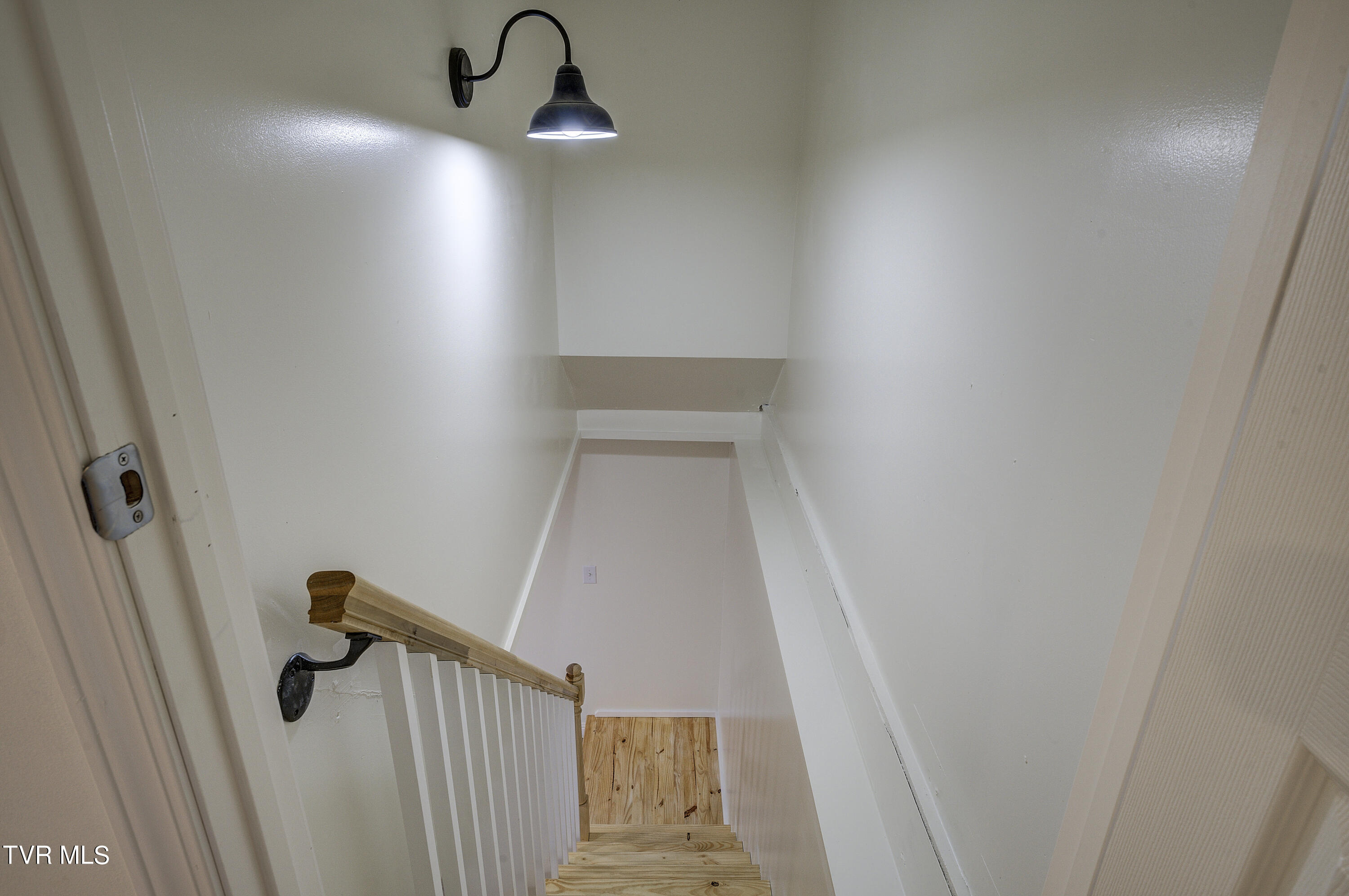 333 Kings Road Piney Flats, TN 37686 - Photo 22 of 40 Finished basement