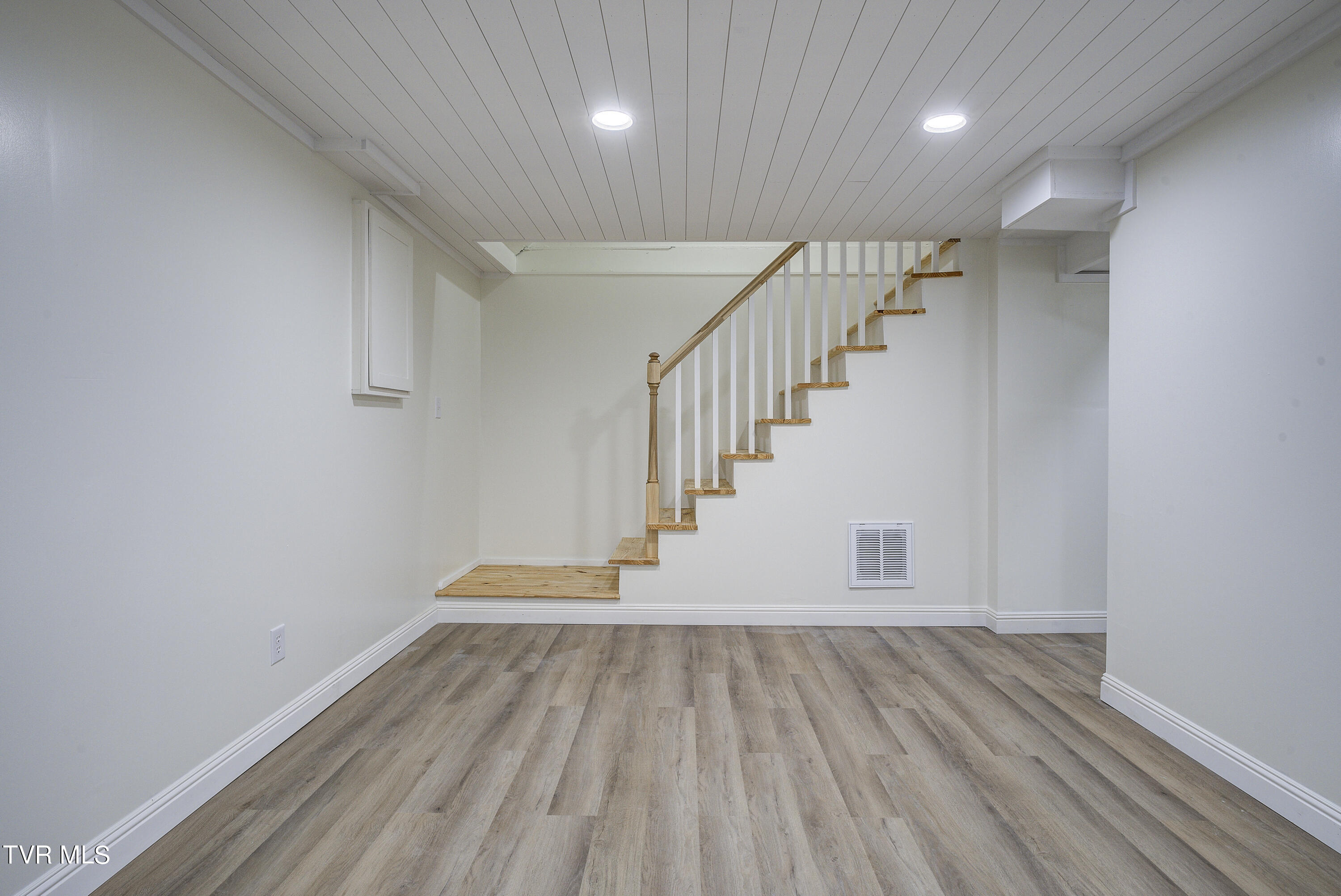 333 Kings Road Piney Flats, TN 37686 - Photo 24 of 40 Custom details