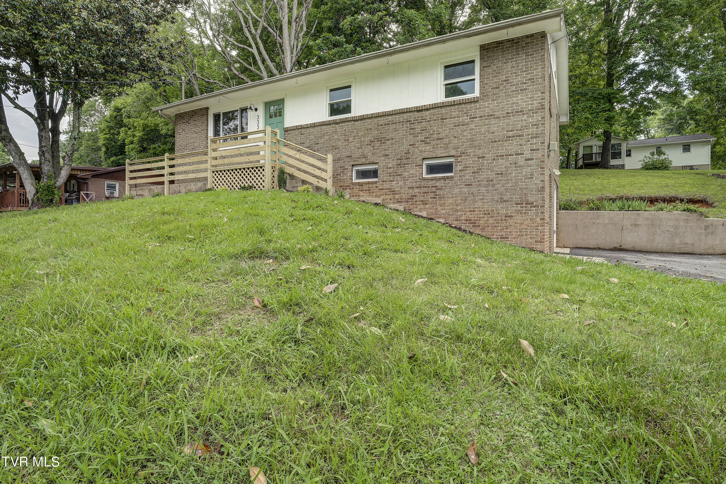 333 Kings Road Piney Flats, TN 37686 - Photo 31 of 40 Exterior 1