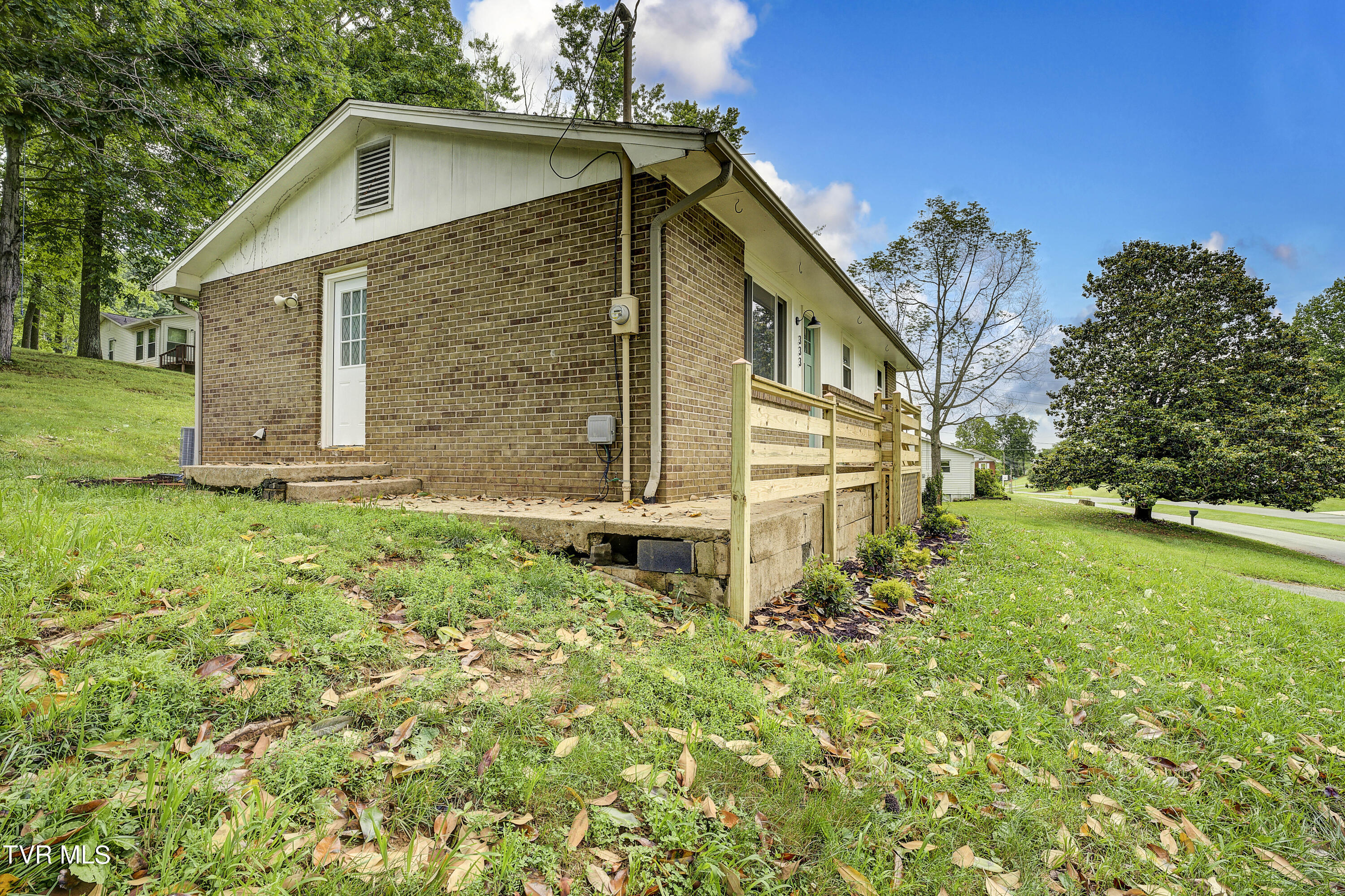 333 Kings Road Piney Flats, TN 37686 - Photo 38 of 40 Angled view