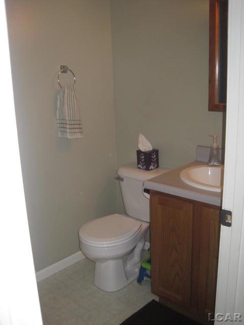 5714 Hunt Road Adrian, MI 49221 - Photo 10 of 14 31223675-9.JPG