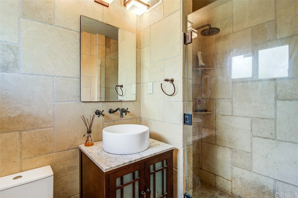 1784 Crestview Avenue Seal Beach, CA 90740 - Photo 29 of 47