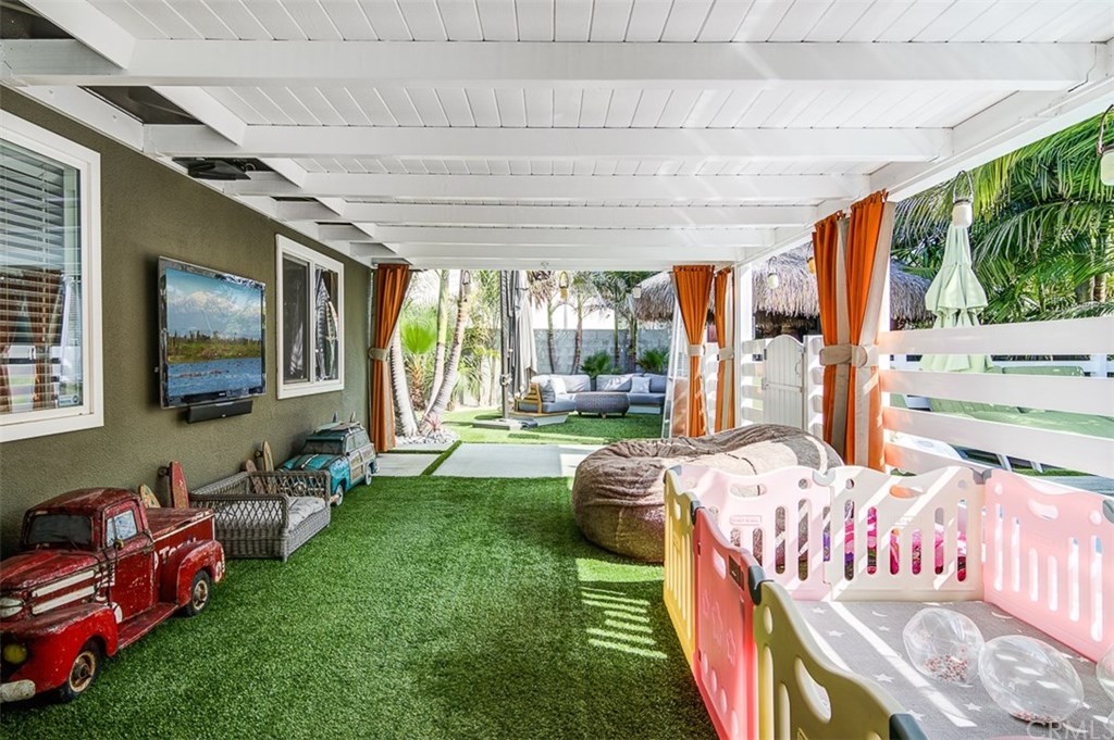 1784 Crestview Avenue Seal Beach, CA 90740 - Photo 32 of 47