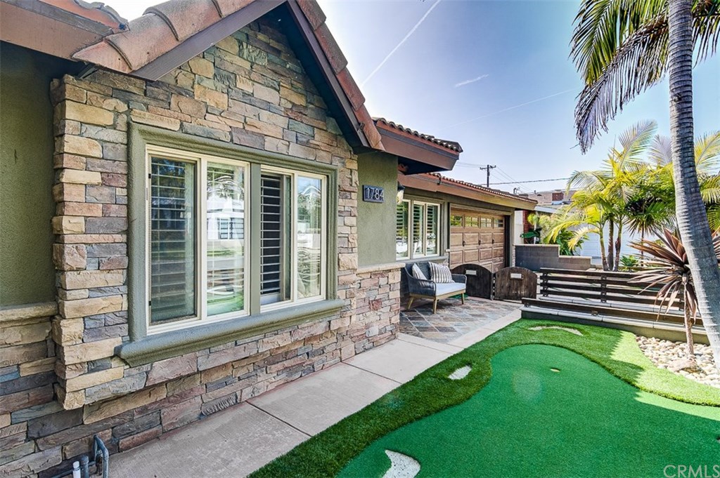 1784 Crestview Avenue Seal Beach, CA 90740 - Photo 5 of 47