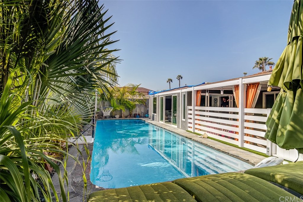 1784 Crestview Avenue Seal Beach, CA 90740 - Photo 41 of 47