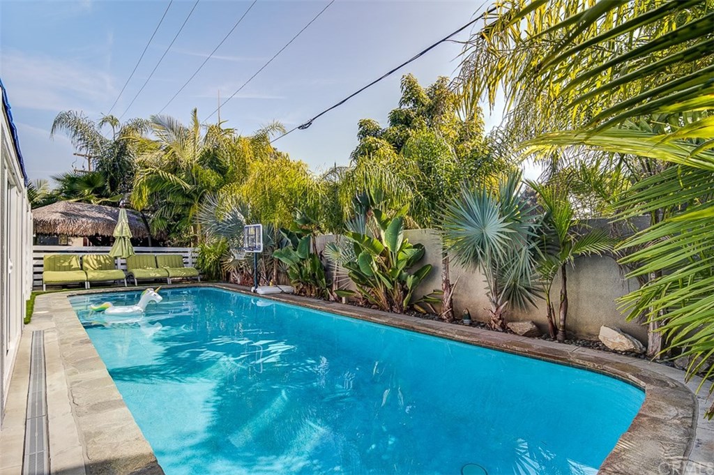 1784 Crestview Avenue Seal Beach, CA 90740 - Photo 43 of 47