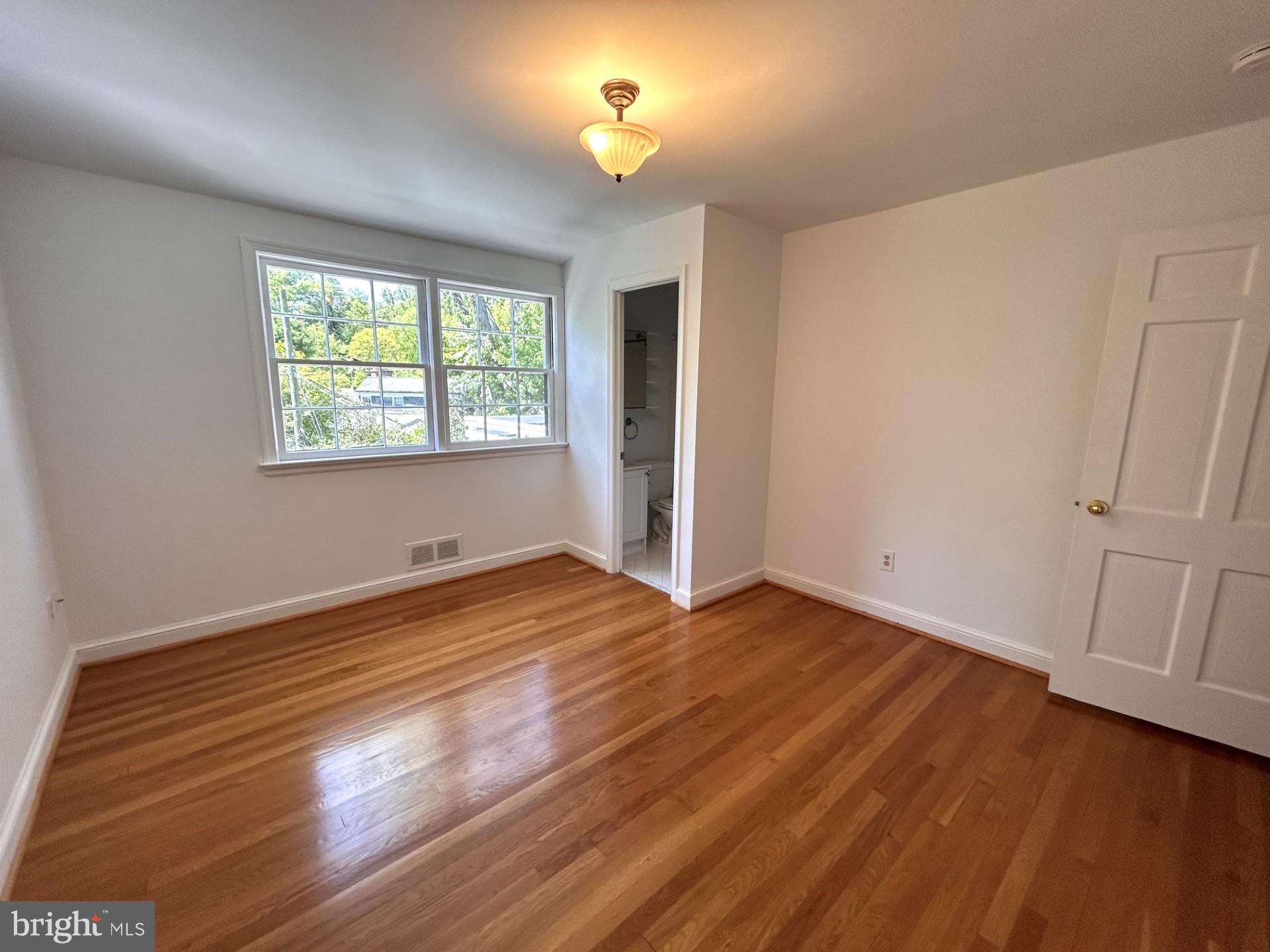 5100 Upton Street Northwest Washington, DC 20016 - Photo 34 of 54