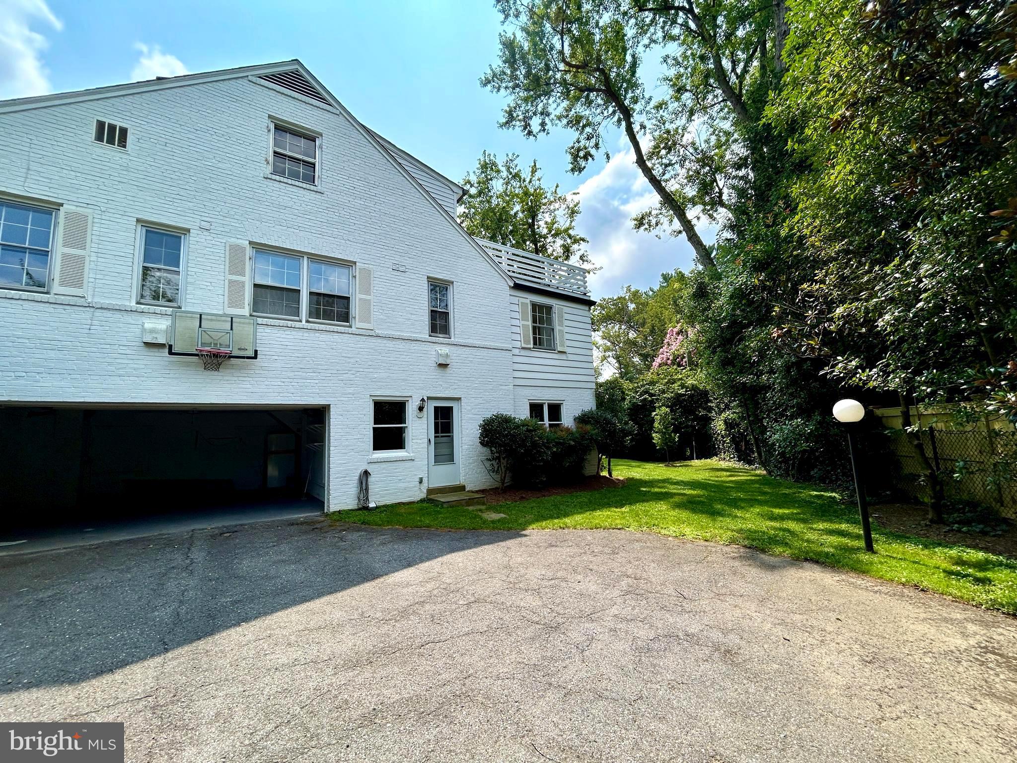 5100 Upton Street Northwest Washington, DC 20016 - Photo 51 of 54