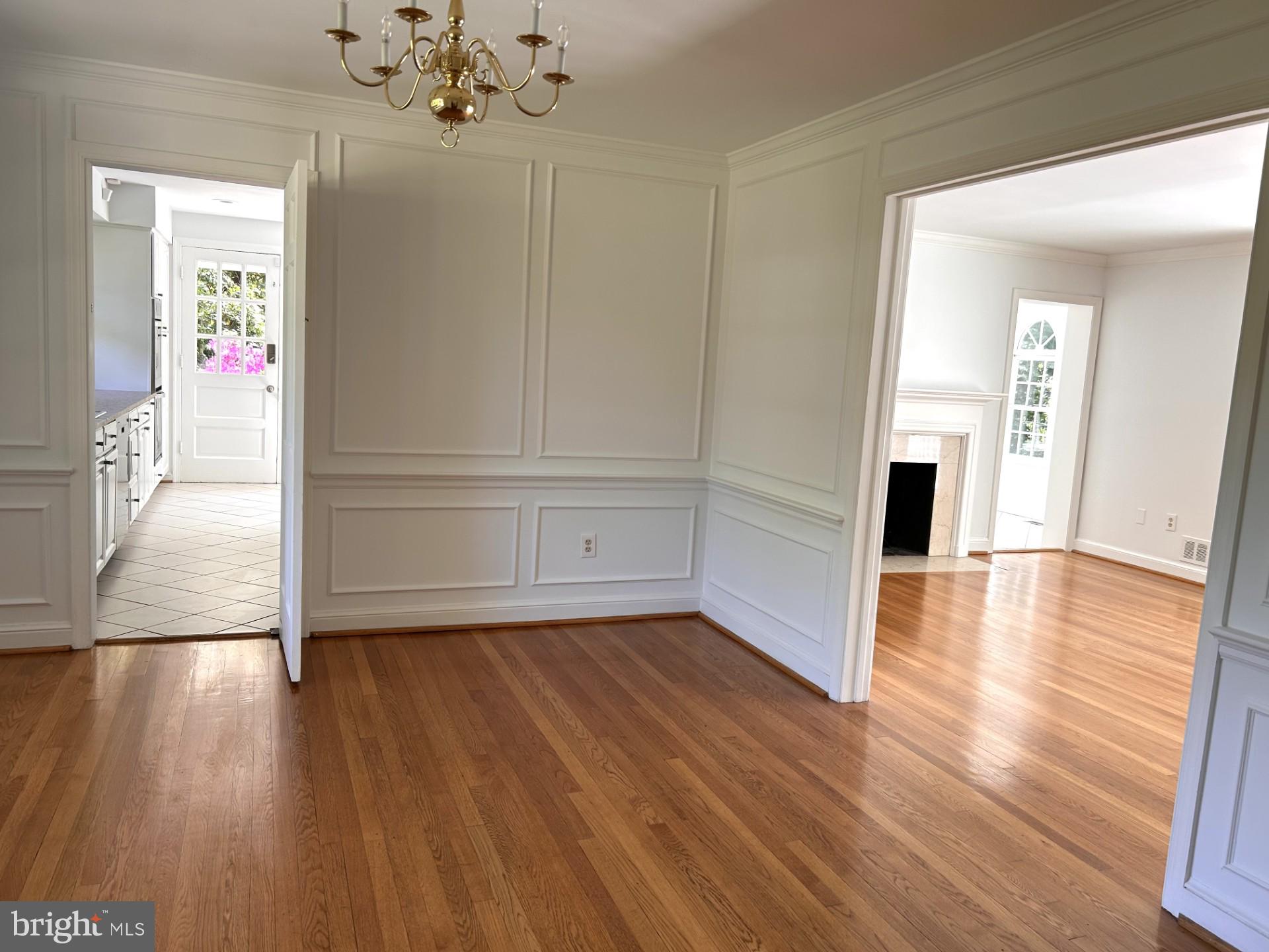 5100 Upton Street Northwest Washington, DC 20016 - Photo 10 of 54