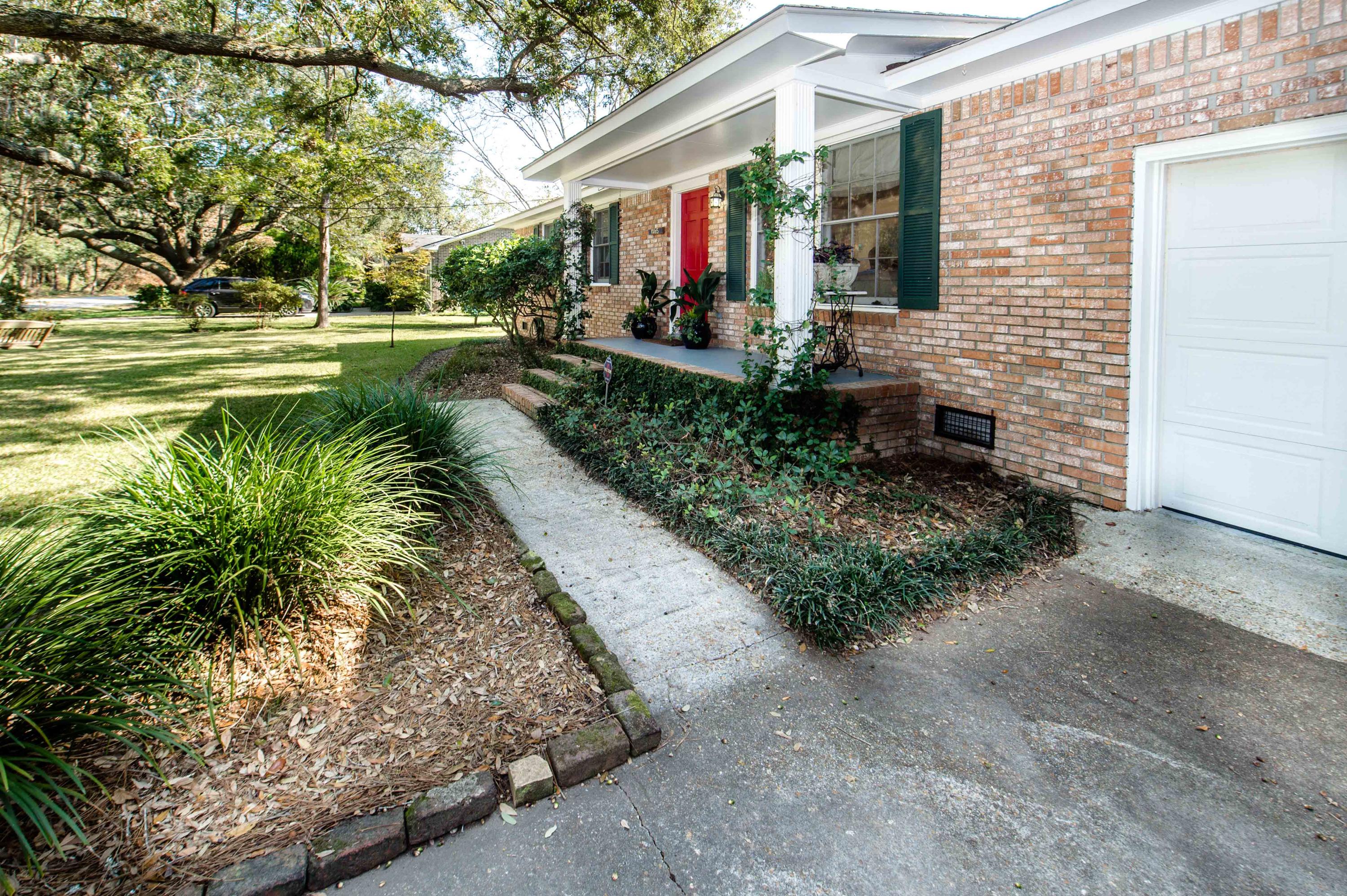 1265 Fort Lamar Road Charleston, SC 29412 - Photo 3 of 28 1225 Fort Lamar_Low Res-29