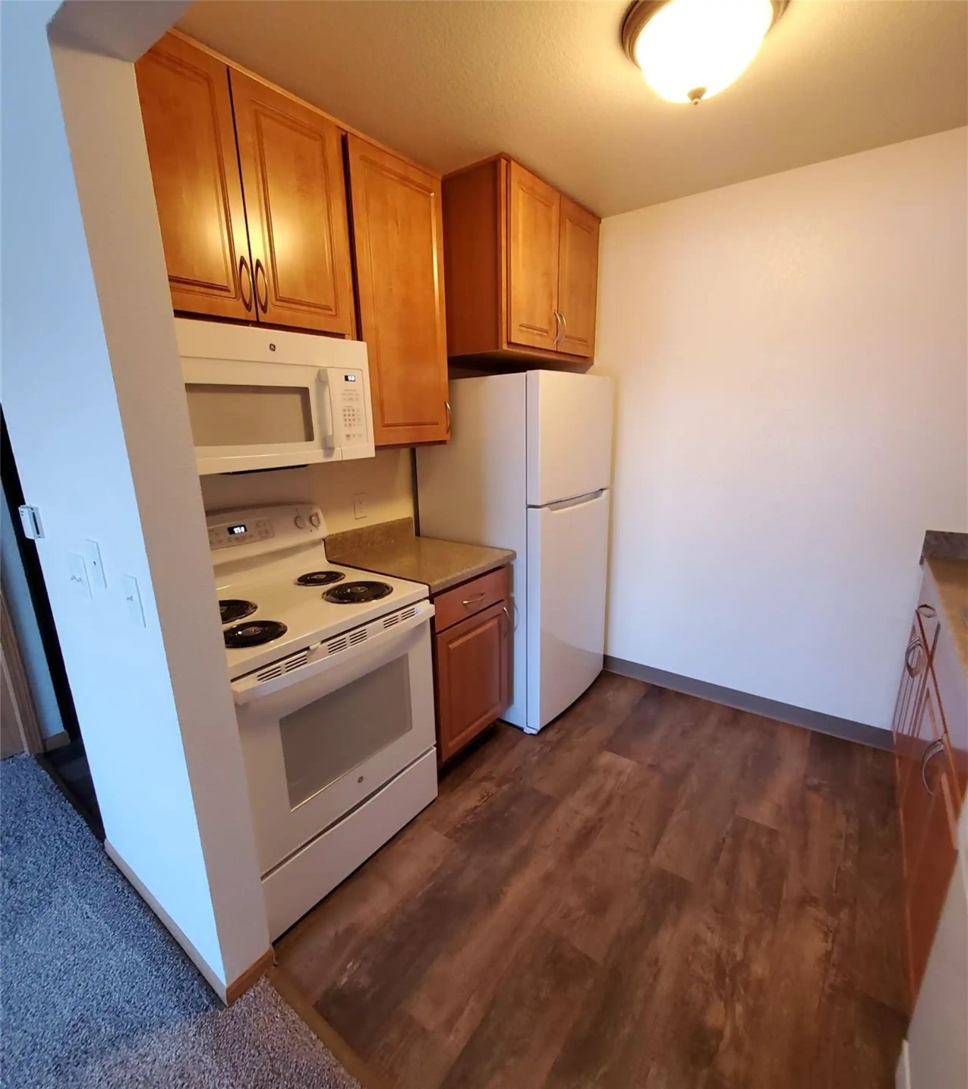 1401 Crestview Drive Petoskey, MI 49770 - Photo 6 of 9