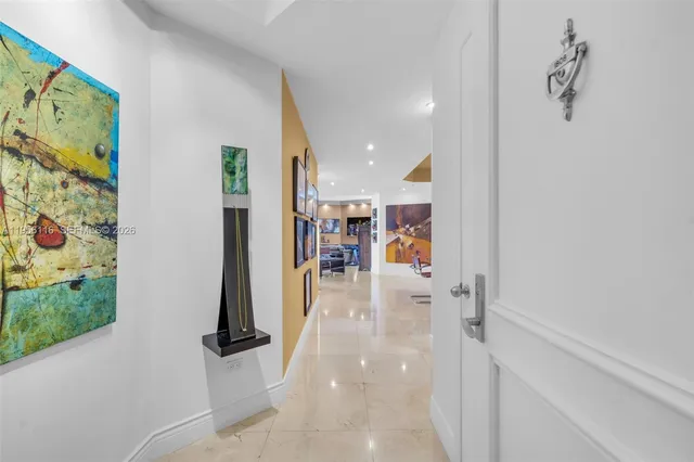 $1,635,000 | 808 Brickell Key Drive, Unit 1808, Miami, FL 33131