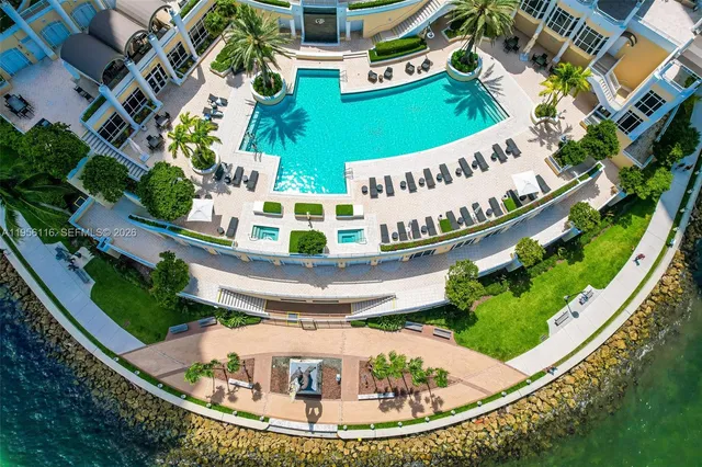 $1,635,000 | 808 Brickell Key Drive, Unit 1808, Miami, FL 33131