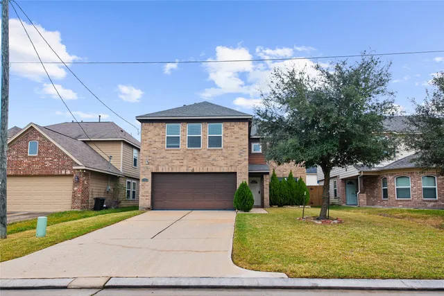 $329,000 | 16751 North Rail Drive, Conroe, TX 77385
