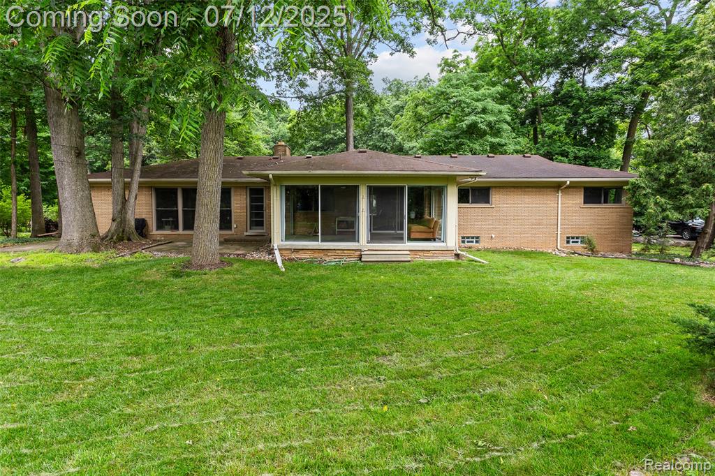 36357 Paddleford Road Farmington Hills, MI 48331 - Photo 27 of 35