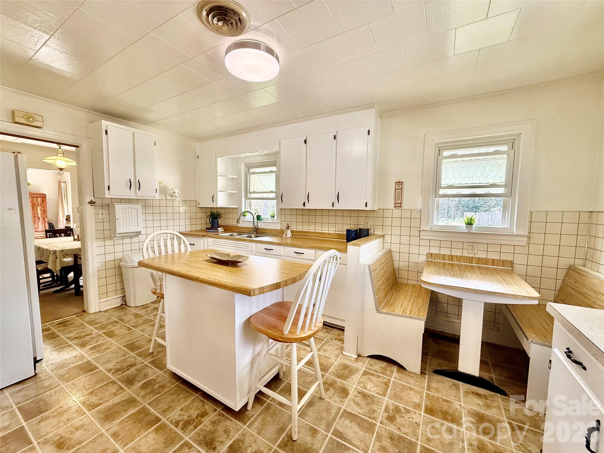 103 Magnolia Avenue Great Falls, SC 29055 - Photo 4 of 29