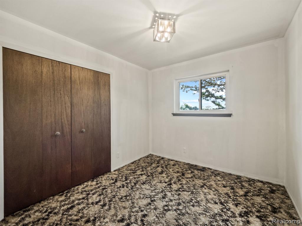 43667 Dequindre Road Troy, MI 48085 - Photo 6 of 21
