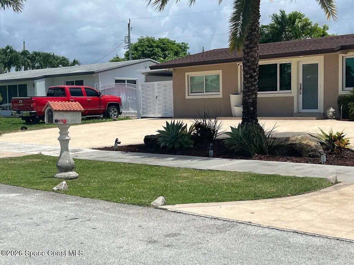 9535 Southwest 46th Terrace Miami, FL 33165 - Photo 5 of 5 5