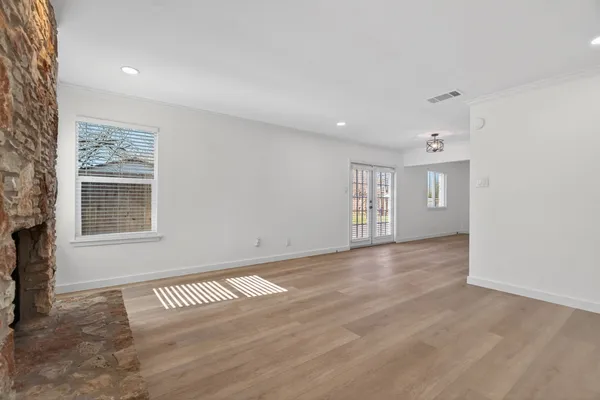 $3,500 | 8400 Seminary Ridge Drive, Austin, TX 78745
