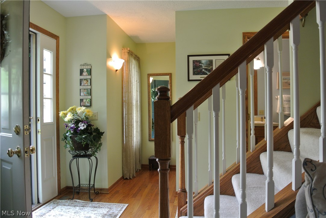 652 Timbercreek Road Northfield, OH 44067 - Photo 2 of 35 Gallery Image 2