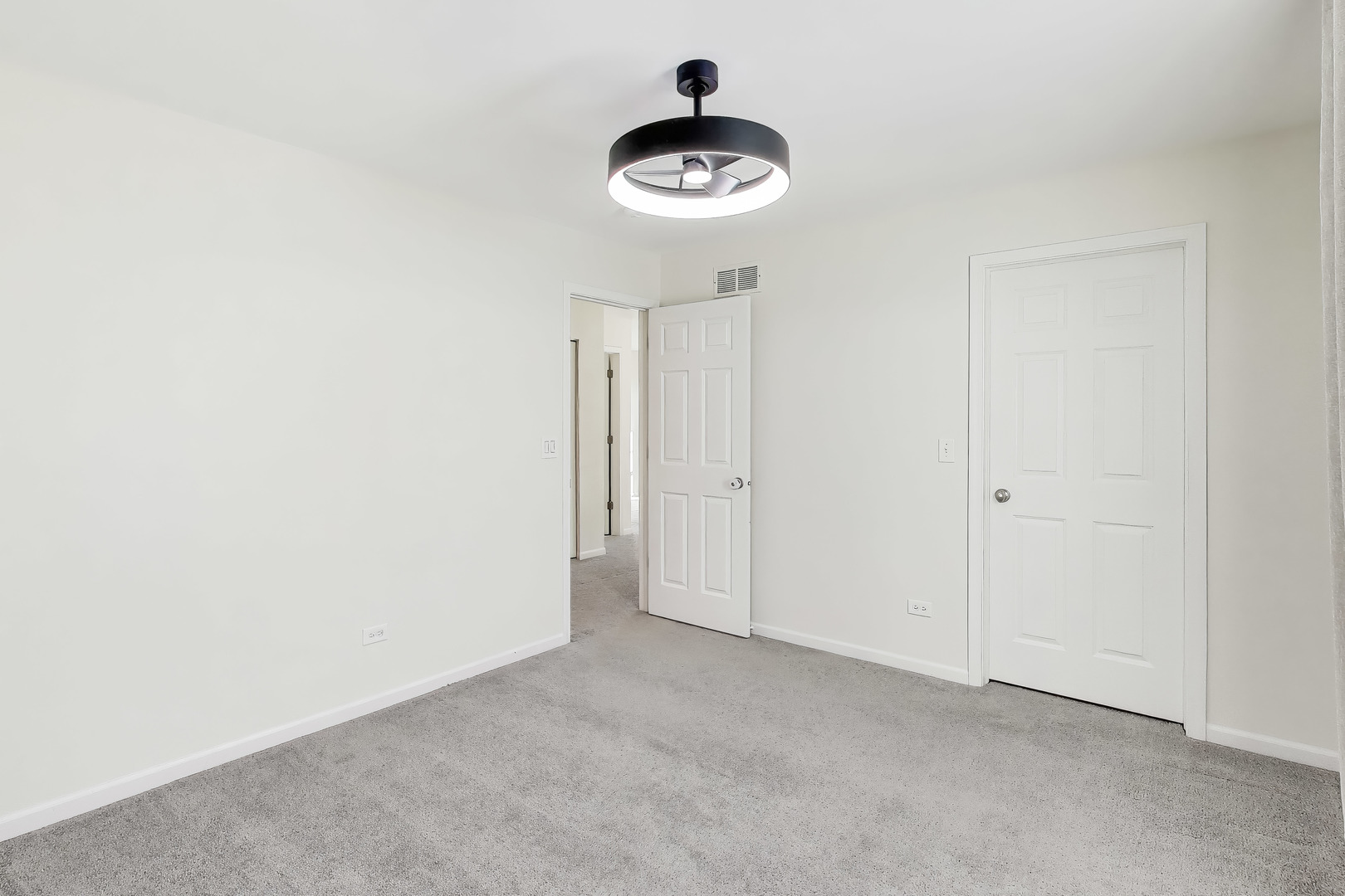 662 Elizabeth Court Romeoville, IL 60446 - Photo 18 of 26 Gallery Image 18